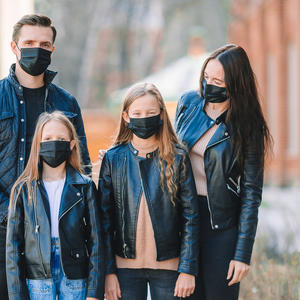 NIMALO LAK ZADATAK ZA RODITELJE: Na ovaj način nagovorite decu da nose zaštitne maske!