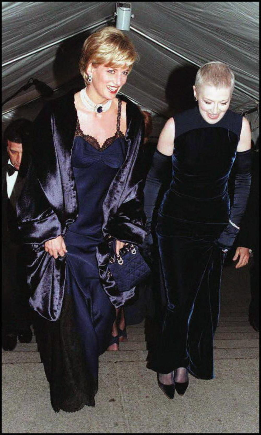 Princeza Dajana nosila je slip haljinu na Met gali 1996.