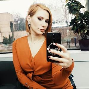 PLAVUŠA, PA CRVENOKOSA, PA... Marija Veljković je PONOVO drastično promenila frizuru, a fanovi NE KRIJU stav o njoj