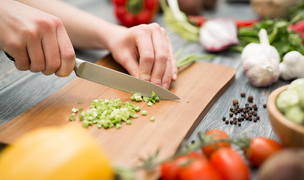 Sirće može da ošteti kuhinjske noževe 