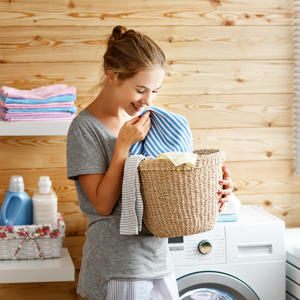 Česta dilema domaćica: Može li pranje veša na 30 i 40 stepeni da UBIJE BAKTERIJE?