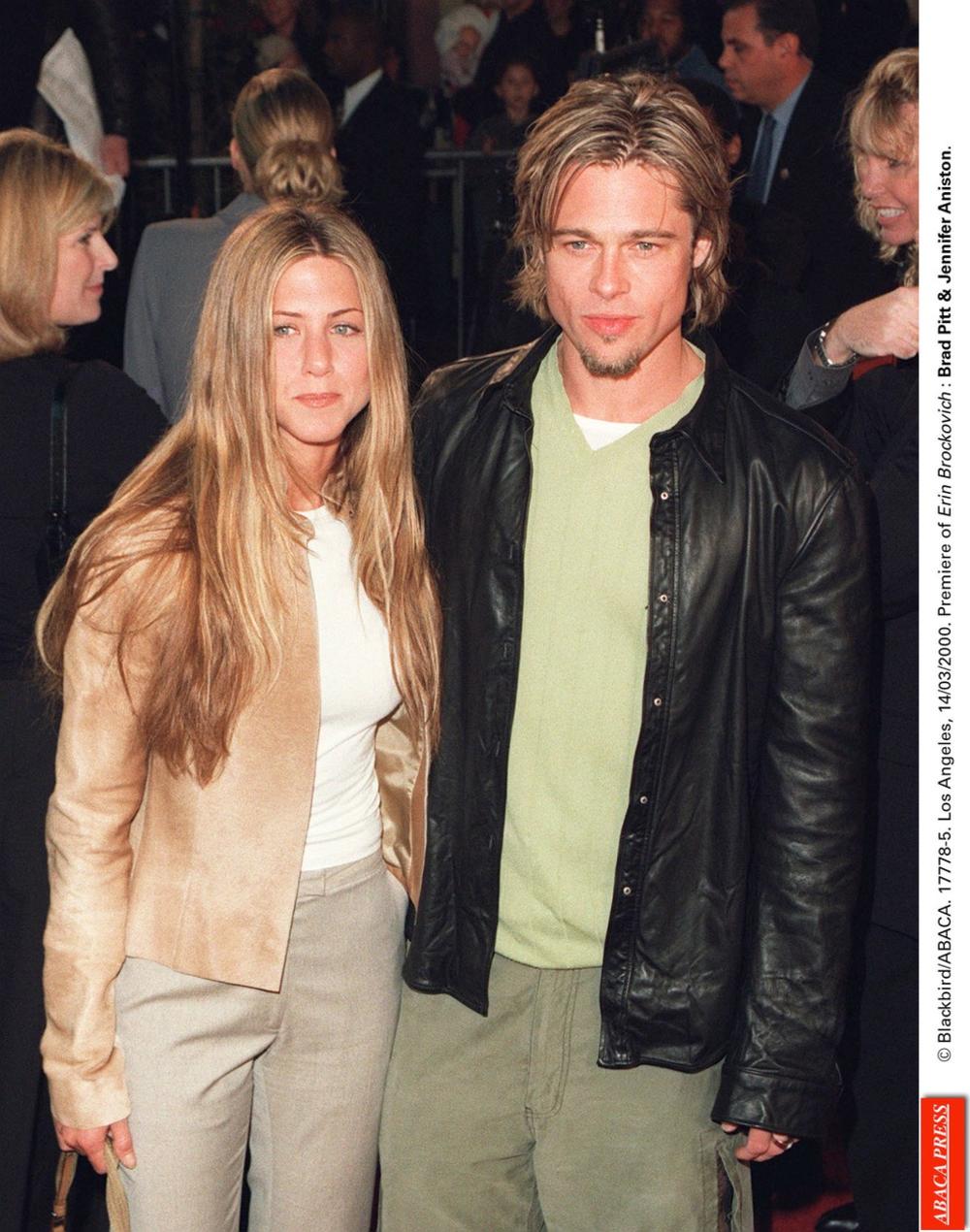 <p>Strani mediji pišu da su <strong>Bred Pit</strong> i <strong>Dženifer Aniston</strong> obnovili svoju ljubav i već šest meseci uživaju u vezi daleko od očiju javnosti.</p>