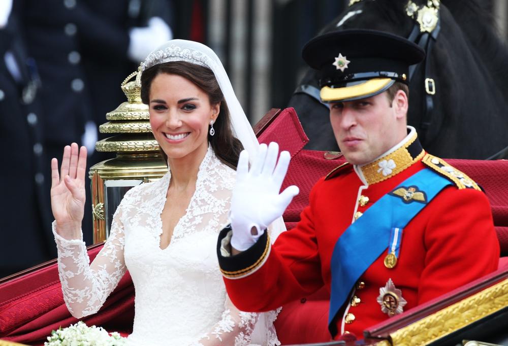 <p>Kako piše britanski <em>Mirror</em>, princ Hari se i te kako potrudio da ostavi utisak na venčanju decenije</p>