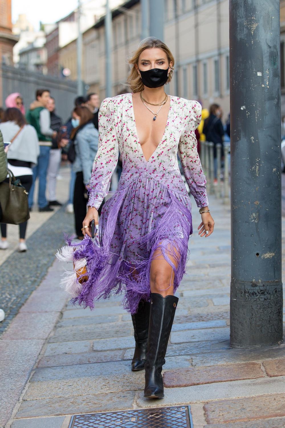 <p>Nakon trendseterki u Londonu, i uticajne devojke i zaljubljenice u modu u Milanu pokazale su šta umeju kada je reč o strit stajlu, a nama je posebno interesantan njihov izbor obuće</p>