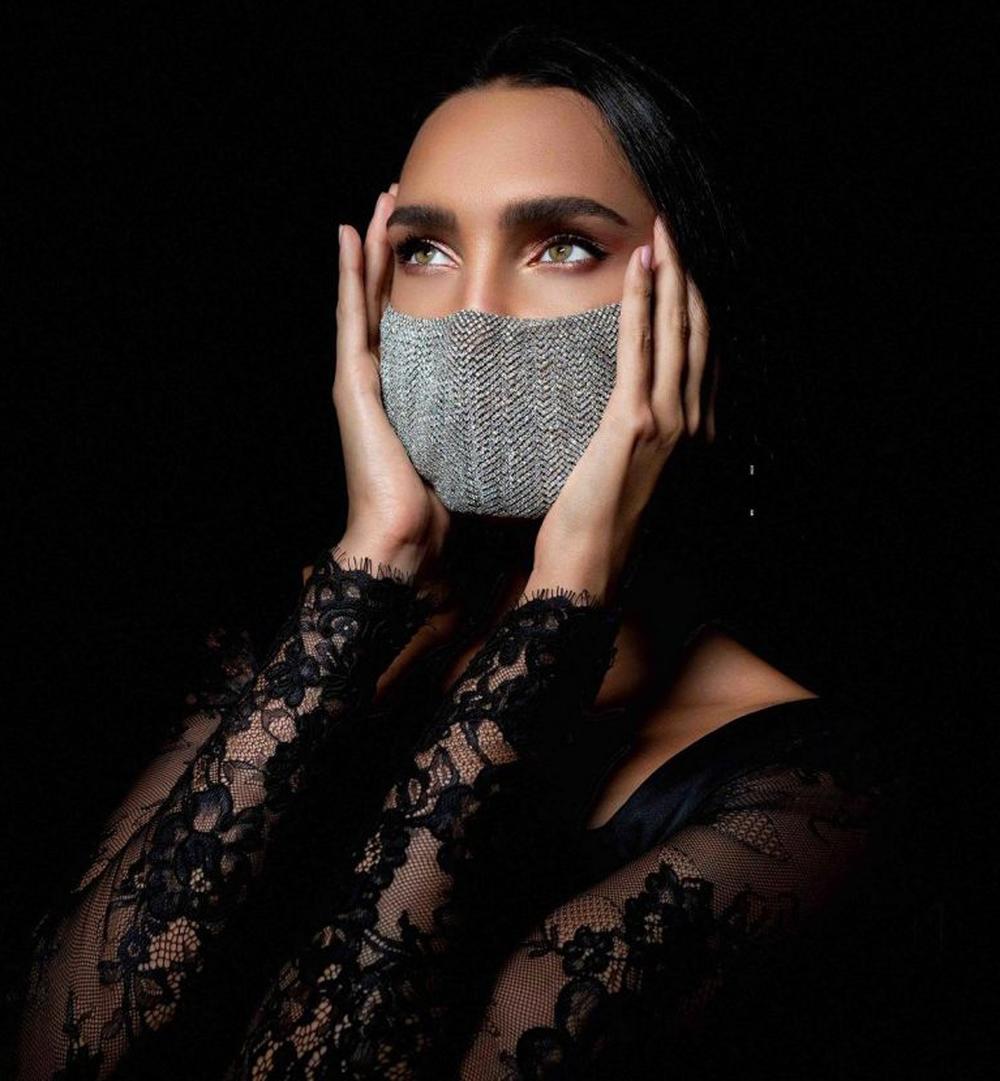 <p>Inspirisani aktuelnom situacijom sa pandemijom, jedan brend je&nbsp;dizajnirao aksesoar koji retko ko na svetu može da priušti sebi!</p>