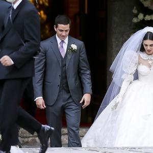 NJEGOV OTAC SE UOPŠTE NIJE POJAVIO: Glamurozno venčanje Berluskonijevog sina ― pod MASKAMA! (FOTO)