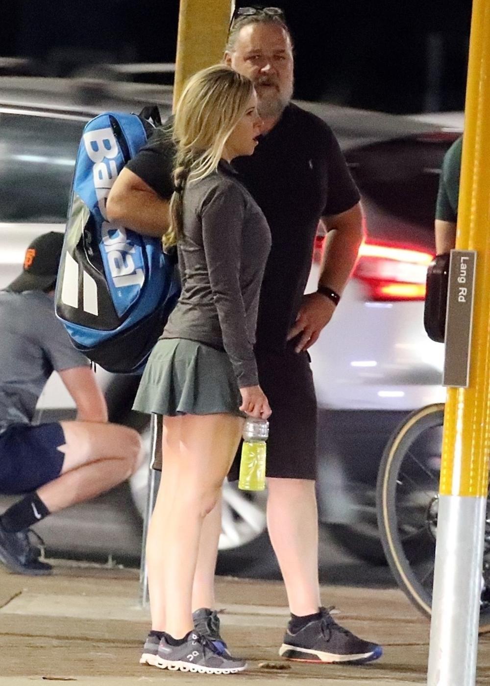 <p>Slavni oskarovac ne pojavljuje se često na društvenim događajima u Australiji, ali je tokom nedavno održanog Australijan opena napravio izuzetak i prvi put izašao u javnost s novom devojkom</p>