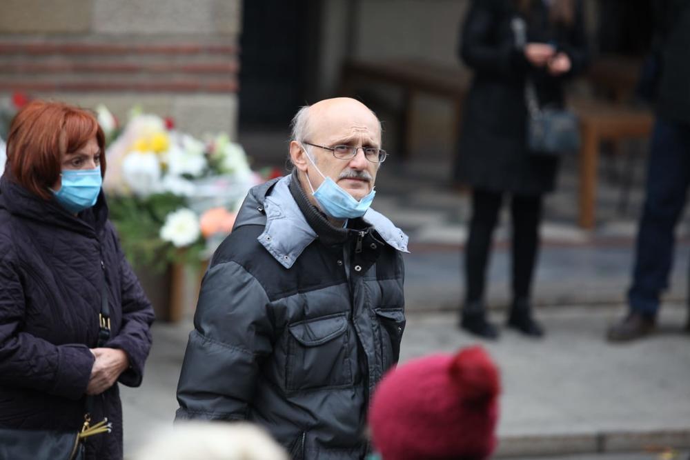 <p>Bard srpskog glumišta i profesor Ivan Bekajrev biće sahranjen danas na Novom groblju u Beogradu, a kovčeg će biti položen u Aleji zaslužnih građana.</p>