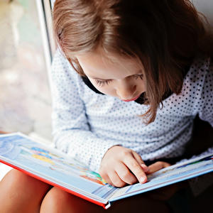 POMOZITE IM OVIM JEDNOSTAVNIM VEŽBAMA: Kako naučiti dete da čita?