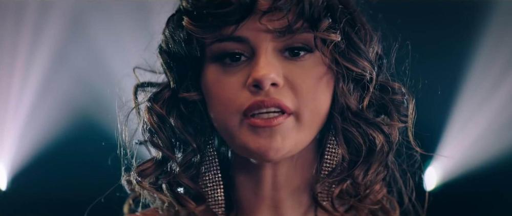 <p>Pevačica <strong>Selena Gomez</strong> postala je platinasta plavuša, a ova promena imidža napravila je pravi bum!</p>