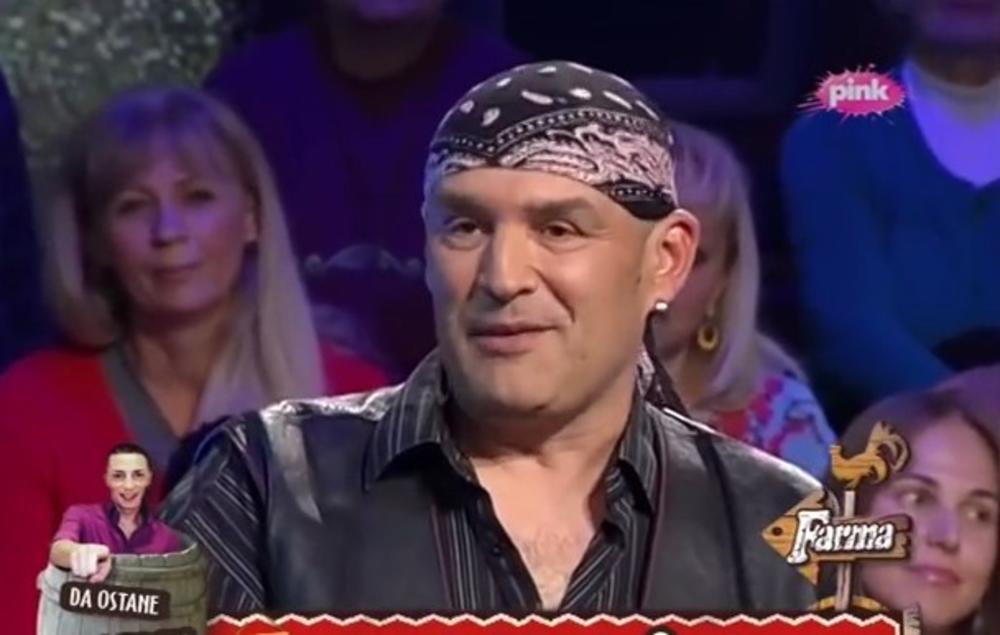 <p>Pevač Igor Starović stekao je ogromnu popularnost sa grupom "Divlji kesten" tokom devedesetih godina.</p>