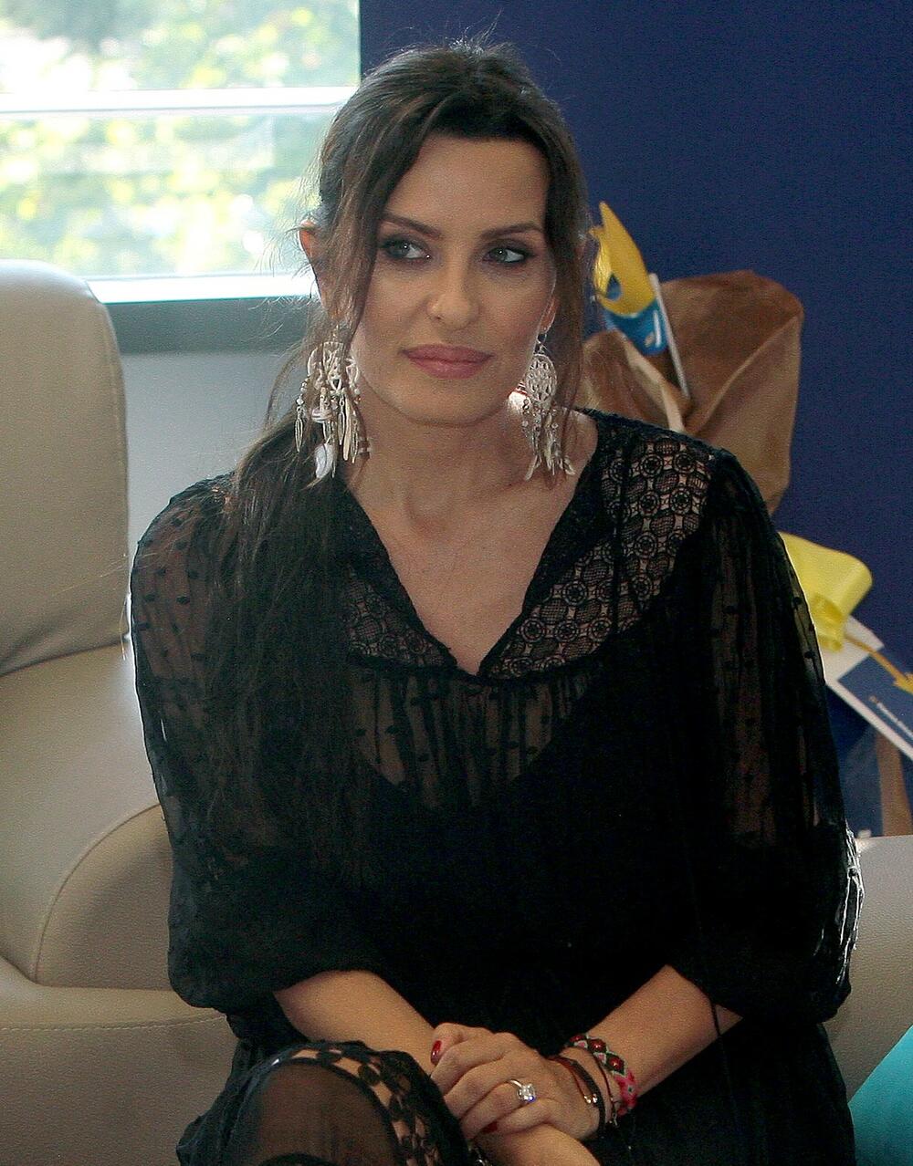 Elena Karaman, dizajnerka enterijera i ćerka Verice Rakočević