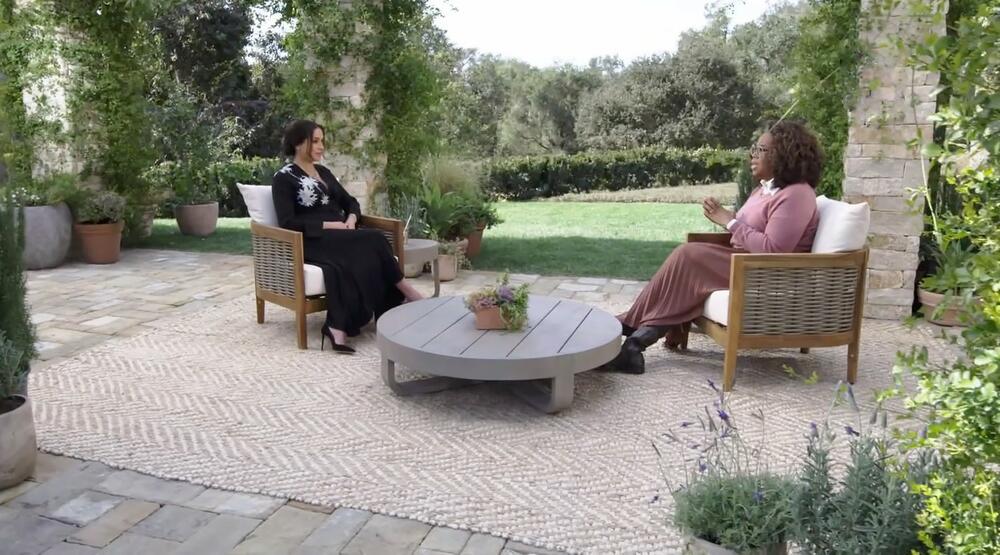 <p>Opri Vinfri bila je velika čast da intervjuiše Megan Markl i princa Harija, po prvi put nakon njihovog odlaska iz Britanije.</p>