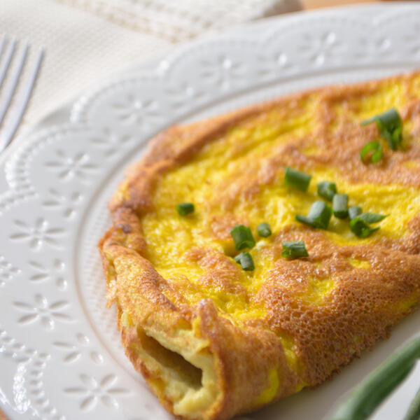 Jaja, šunka + začini: Novi način pripreme OMLETA će vas raspametiti (RECEPT)