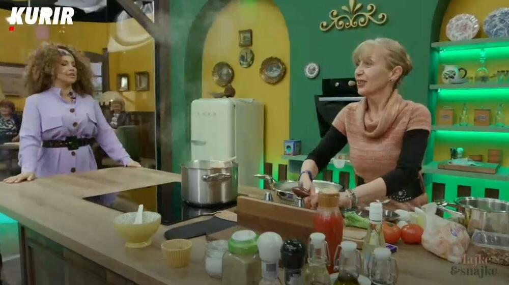 <p>U večerašnjoj, 24. epizodi popularnog kulinarskog takmičenja Majke i snajke, varjače su ukrstile članice porodice Todosijević.</p>