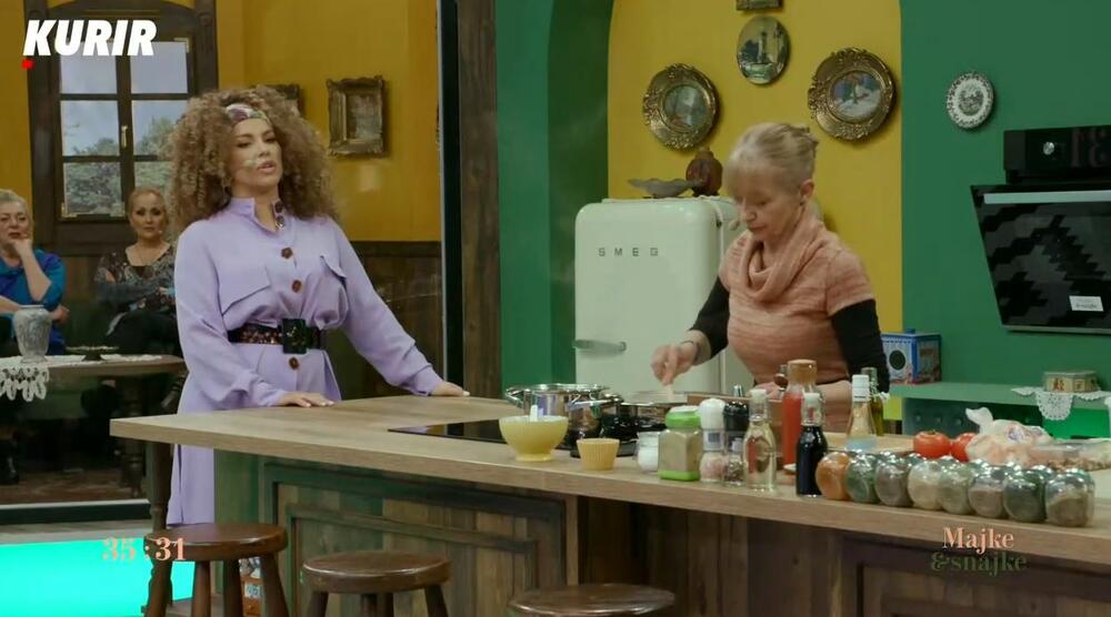 <p>U večerašnjoj, 24. epizodi popularnog kulinarskog takmičenja Majke i snajke, varjače su ukrstile članice porodice Todosijević.</p>