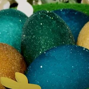 BLISTAVIJA NEGO IKADA: Ofarbajte jaja u BELOM VINU i bićete ZADIVLJENI prelepim KRISTALIMA! (UPUTSTVO)
