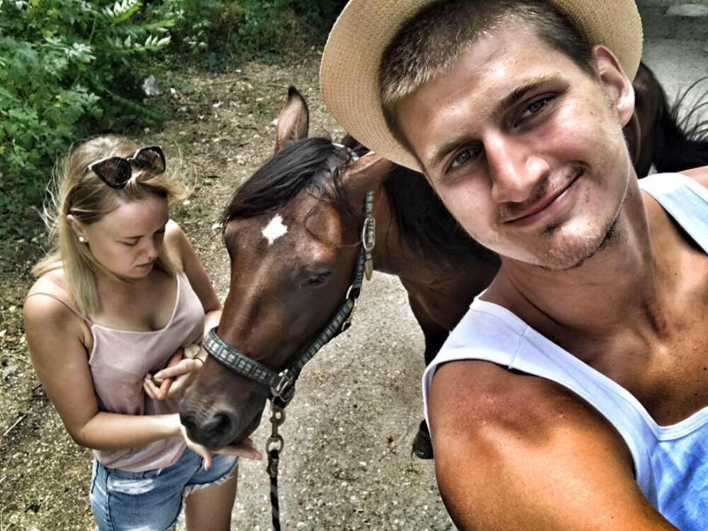 Bili su uporni i uprkos svim preprekama uspeli da očuvaju svoju ljubav