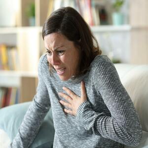 3 simptoma ukazuju na mogući naprasni srčani ZASTOJ: Doktorka objasnila šta znači metabolički sindrom