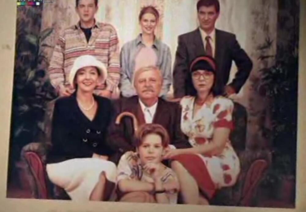 <p>Mada je stekla veliku slavu ulogom Ruške u "Porodičnom blagu", Natašu Ninković smo mogli gledati i u ulozi koja je donela popularnost njenoj koleginici</p>
