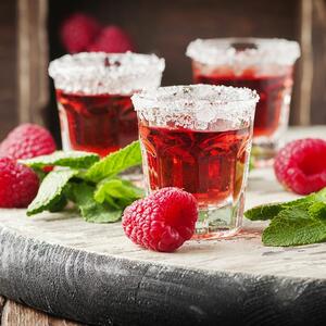 Bez šećera, DONOSI ZDRAVLJE, dobar i za dijabetičare: Domaći sok od MALINA hidrira telo i VRAĆA ENERGIJU