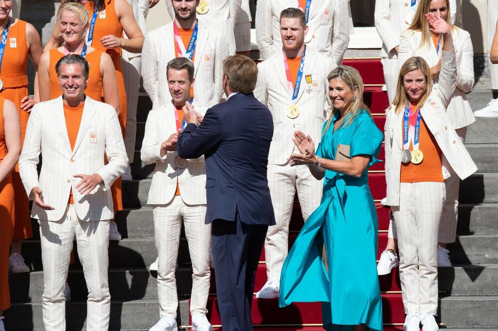 <p>Supruga holandskog kralja spada u najbolje odevene žene Evrope, a prepoznatljiva je po autentičnom modnom izrazu</p>