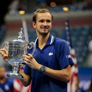 Tako mlad, uspešan — I VEĆ OŽENJEN: Supruga Danila Medvedeva juče je bila najsrećnija žena na US Openu (FOTO)