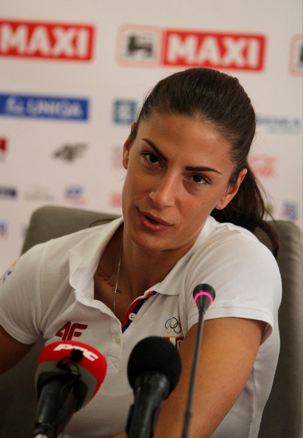 <p>Jedna od najuspešnijih srpskih sportistkinja juče je rekla "da" na jednom bajkovitom ranču u okolini Beograda</p>