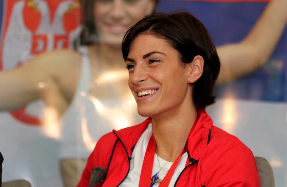 <p>Jedna od najuspešnijih srpskih sportistkinja juče je rekla "da" na jednom bajkovitom ranču u okolini Beograda</p>