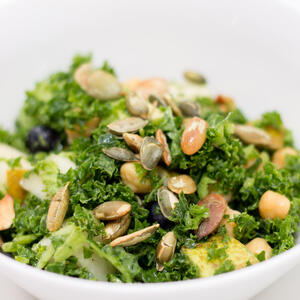IMUNOBOMBA savršena za prohladni oktobar: Slano-kisela salata koja se MORA naći u vašem jelovniku (RECEPT)