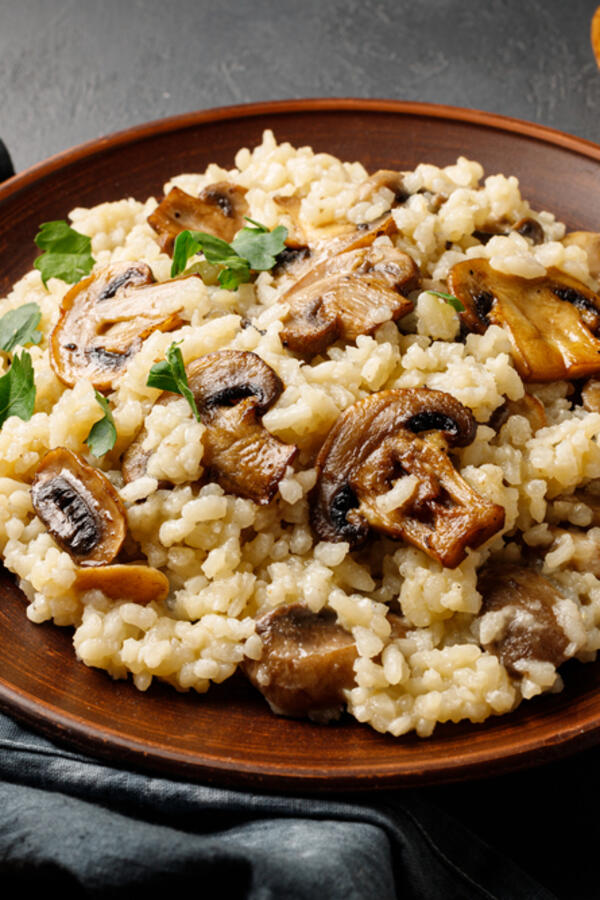 Puna tepsija za samo 450 dinara: Jeftini, posni pilav iz jedne šerpe za celu porodici i to za 2 dana (RECEPT)