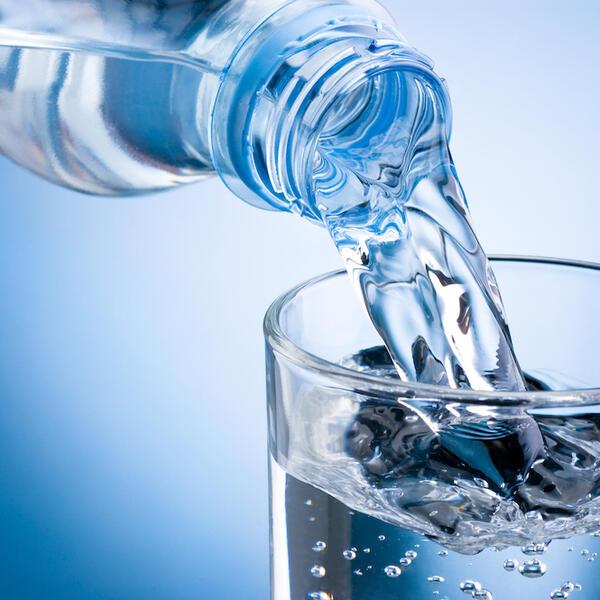 Garantujemo da ćete se iznenaditi: Šta će se desiti ako SVAKI DAN pijete kiselu vodu?