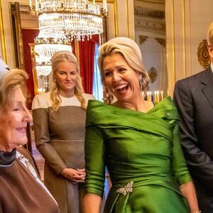 Od kraljice se ne očekuje manje: Zelena midi-haljina Maksime od Holandije je najlepša koju ćete danas videti