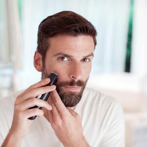 SJAJNA STVAR ZA SVAKOG MUŠKARCA: Specijalni trimer za sređivanje brade sada samo 1.499 din! Iskoristite priliku!