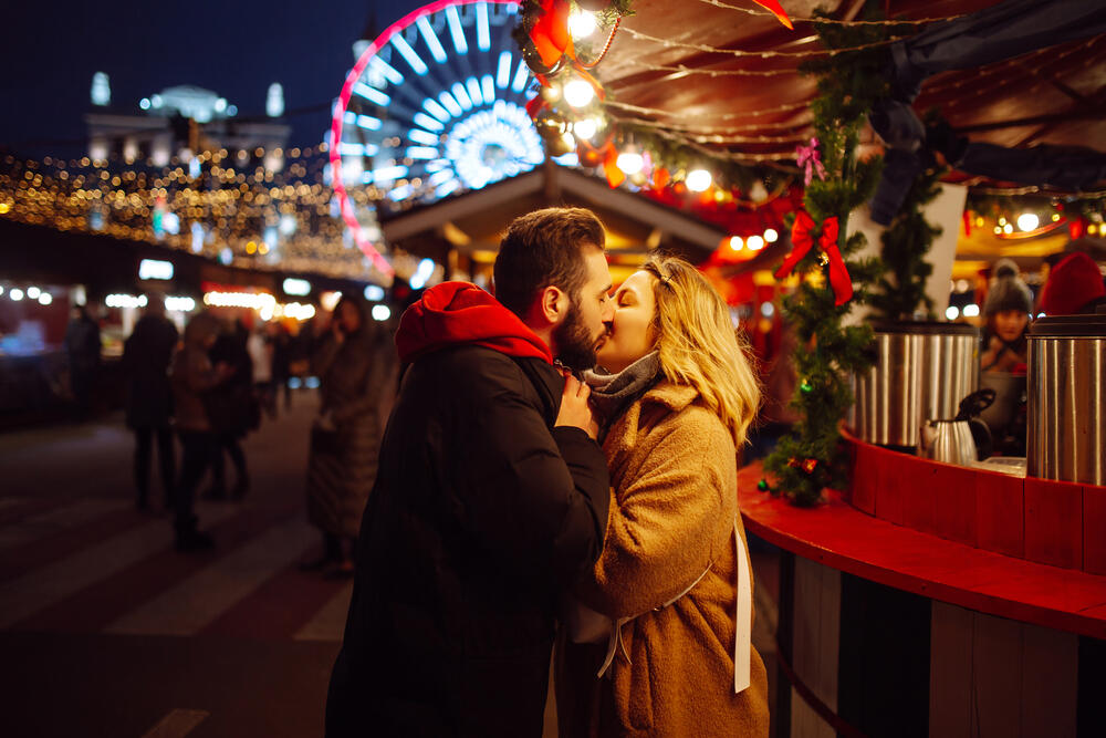 Božićni sajam, Poljubac, Nova godina, Romantika