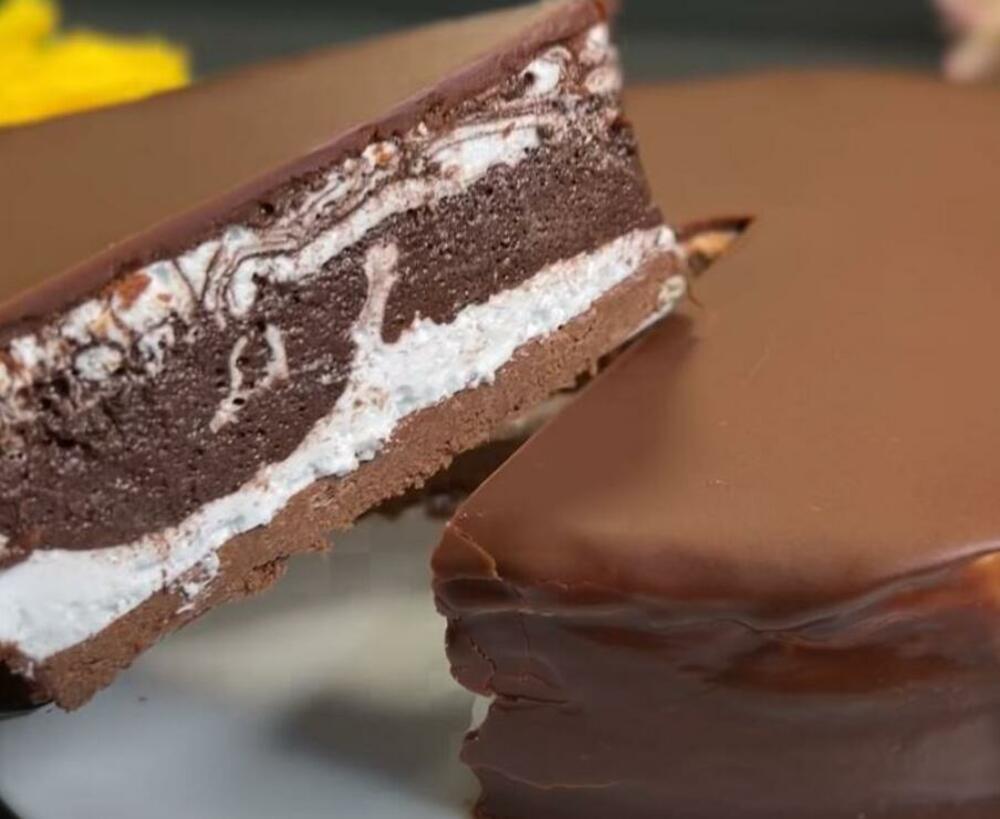 Zebrasta čokoladna torta s napolitankama