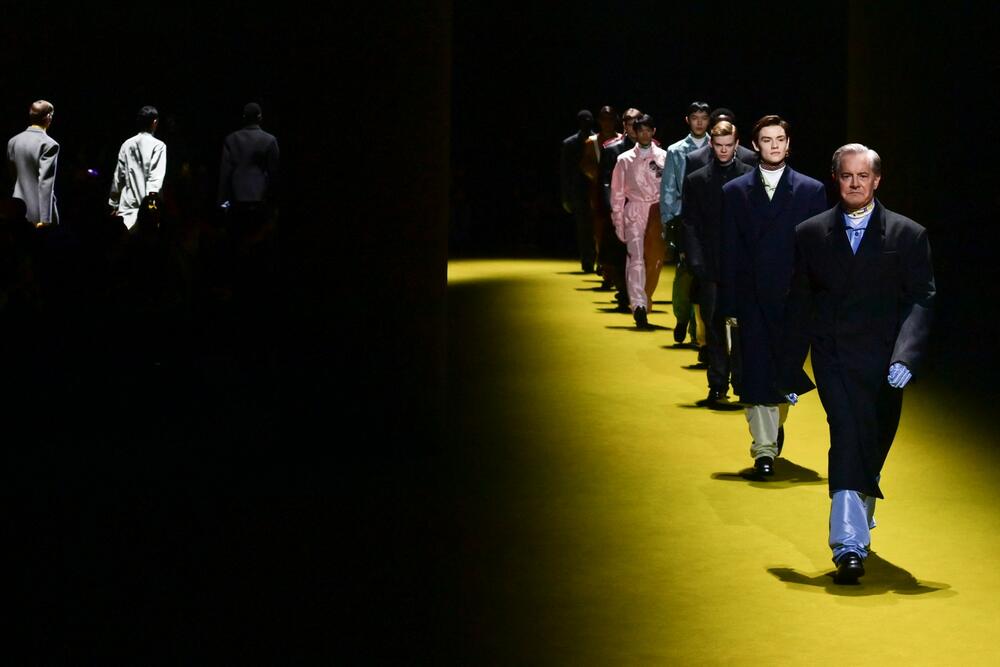 <p>Tokom vikenda za nama, u Milanu je na Nedelji mode prikazana kolekcija muške odeće modne kuće Prada za jesen i zimu 2022, a među modelima su se našle i žive legende Holivuda!</p>