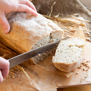 Može izazvati TRAJNI PROBLEM sa SRCEM i BUBREZIMA? Ako imate visok ŠEĆER ovaj hleb NIKAKO NE SMETE da jedete