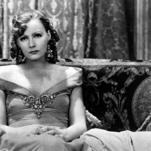 60 godina su PREZIRALE jedna drugu: Najlepše glumice 20. veka zapravo su bile u TAJNOJ VEZI – i jedno srce je slomljeno