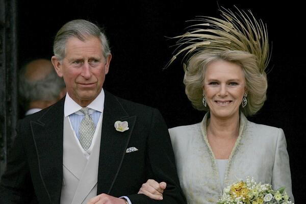 Bila je primorana, a njen sin je strepeo: Šta je kraljica Kamila morala da promeni od prvog dana kad ju je Čarls verio?