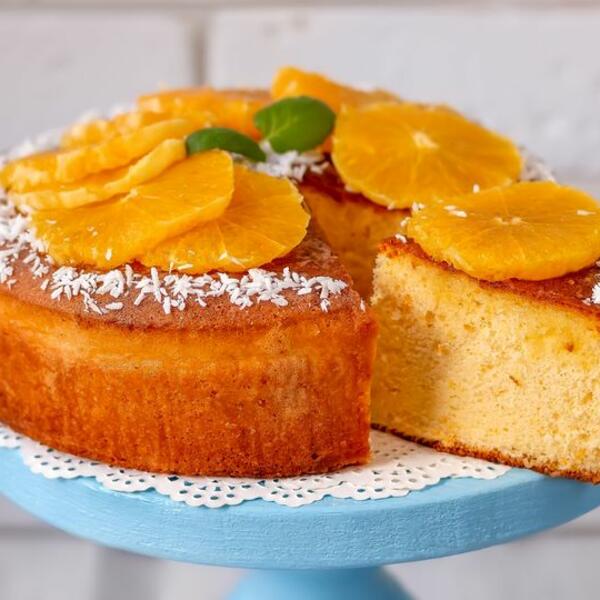 Ni gram brašna, ni kap mleka: Najsočniji kolač sa pomorandžama na svetu gotov za 30 minuta (RECEPT)