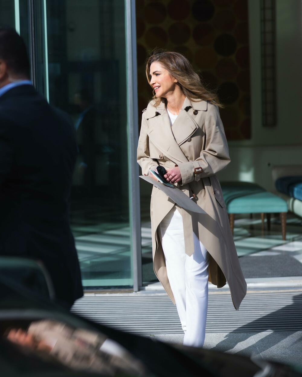 <p>Iako je na svet stigla u Kuvajtu, malo je pozanto da je jordanska kraljica Ranija zapravo palestinskog porekla</p>
