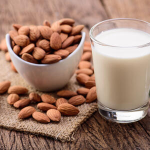Ovo biljno mleko je čist IZVOR ZDRAVLJA: 5 činjenica koje morate da znate ako zdravlje tražite u PRIRODI