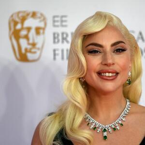 150 sati šivenja, 50 metara tkanine: Smaragdno-crna haljina kojom je Lejdi Gaga nadmašila samu sebe