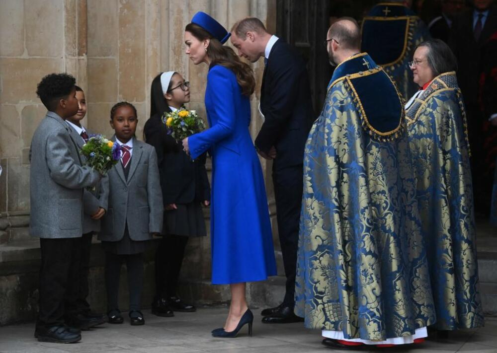 <p>Možda je sledeća britanska kraljica Kamila, ali nemojmo se zavaravati — svet čezne da na tom položaju vidi Kejt Midlton, ženu koja iznova pokazuje da joj kraljevski stil najbolje pristaje</p>