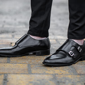 Elegantne cipele koje ćete RADO NOSITI: Udobne, kvalitetne i jedinstvene, za muškarce sa stilom!