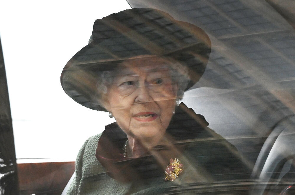 <p>U Velikoj Britaniji danas će biti sahranjena kraljica Elizabeta II, a očekuje se da će ovo biti najveći međunarodni događaj u istoriji ove zemlje, pišu tamošnji mediji, a svakako je najveća akcija u istoriji britanske policije.</p>