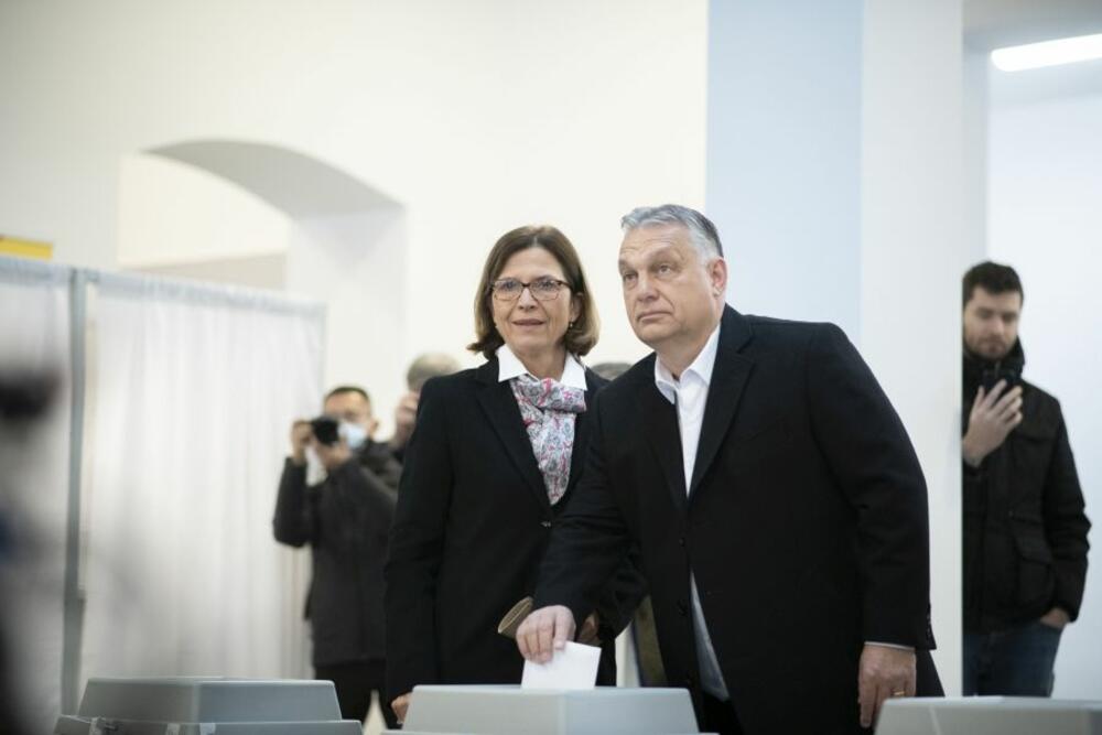 <p>Premijer Mađarske Viktor Orban često je pod okom regionalne javnosti, a često je u društvu supruge Aniko.</p>