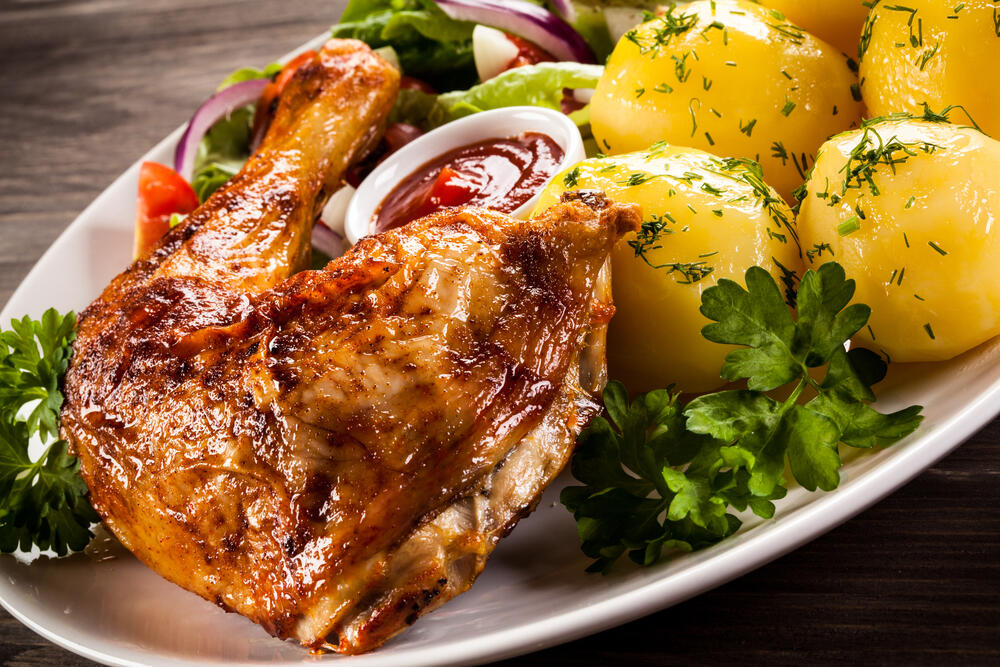 Piletina je jako zdrava, ali lako može da bude i opasna ukoliko se ne pazi 