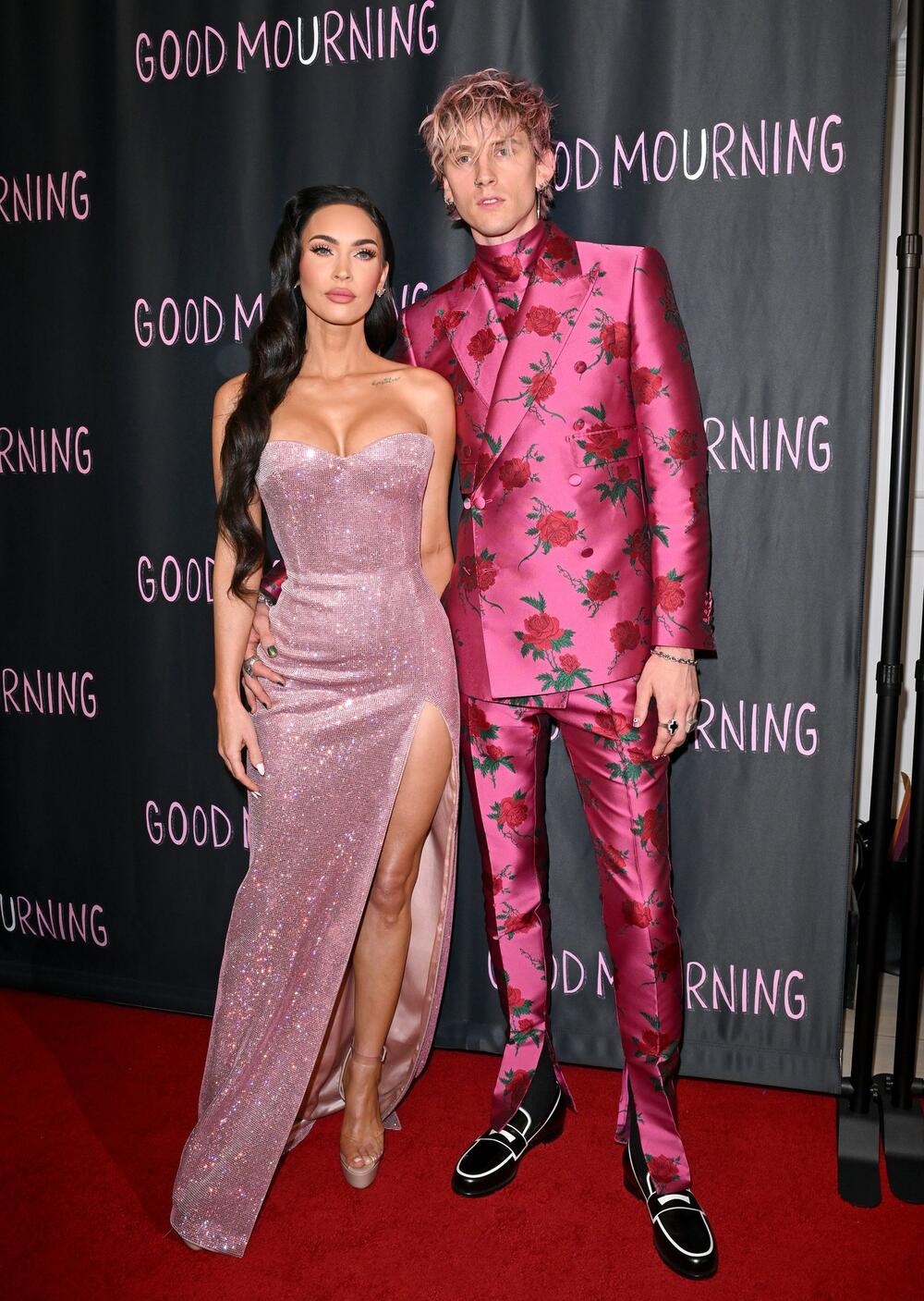 Megan Foks i njen verenik